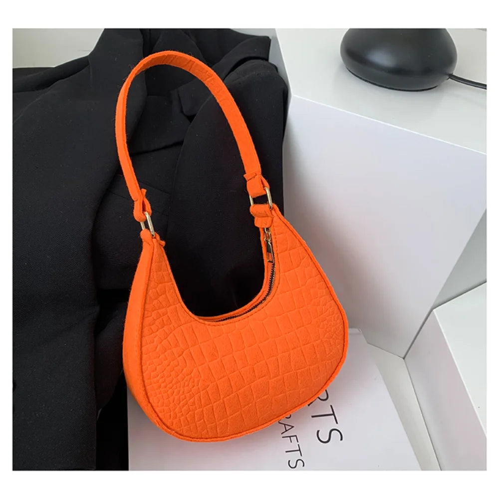 New Brand Women Retro Underarm Bag Felt Solid Color Shoulder Bag Casual Purse Dumpling Bag Simple Fashion Crossbody Bag